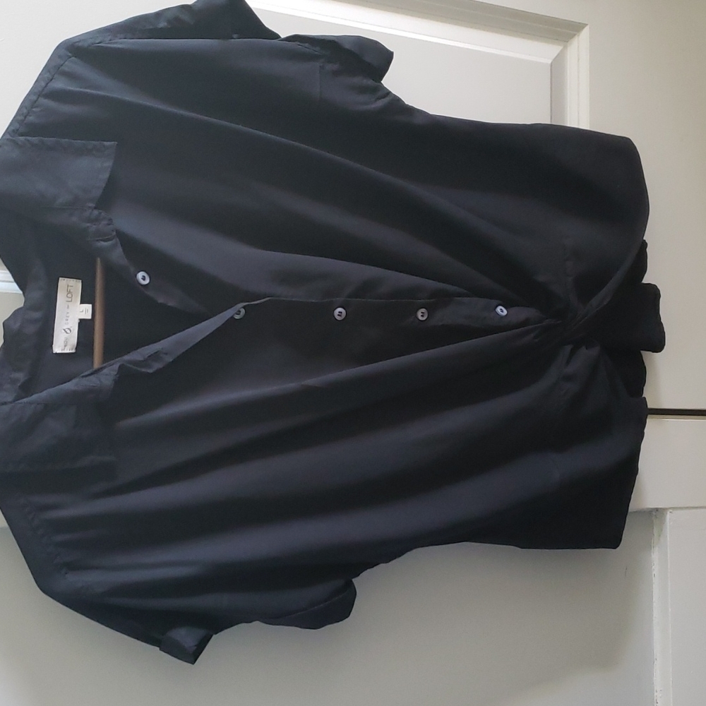 Loft Lou & Grey Black Button Up. Knotted Bottom. Large